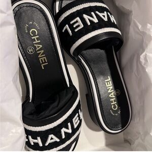 100% authentic Chanel lambskin sandal